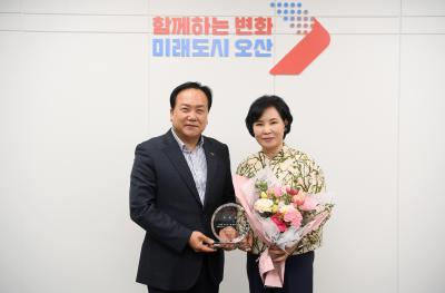 [NSP PHOTO]오산시, 김혜옥 오산시사립유치원연합회 회장 1일 명예시장 위촉