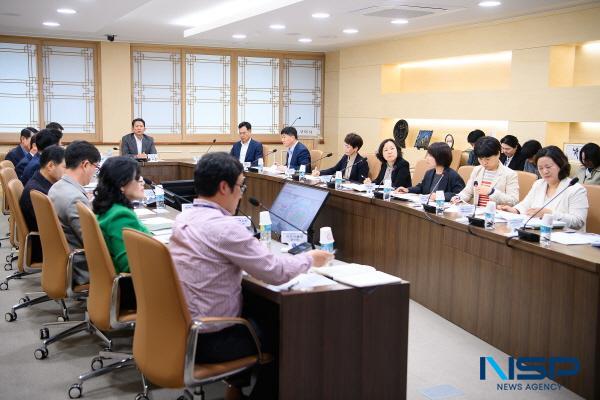 NSP통신-구미시는 3일 국제통상협력실에서 경상북도·구미시 체육회 관계자 및 추진반별 부서장 등 20여 명이 참석한 가운데 제62회 경북도민체육대회 준비상황 중간 보고회를 열었다. (사진 = 구미시)