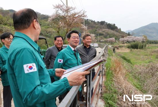 NSP통신-매화축제 주차장 추가 조성 검토 현장 방문 (사진 = 광양시청)