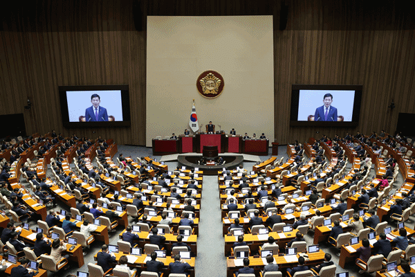 [NSP PHOTO]김진표 국회의장, 인구 위기와 축소사회 대응 법률안 3건 대표 발의
