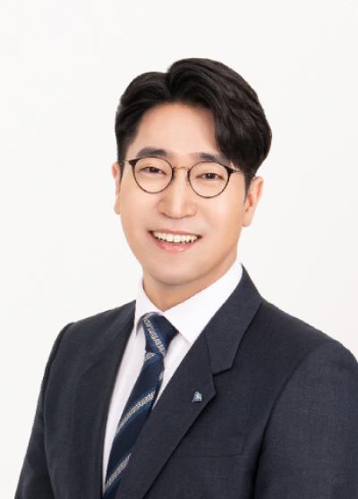 [NSP PHOTO]김도현 안양시의원, 이종찬 광복회장 감사패 수상