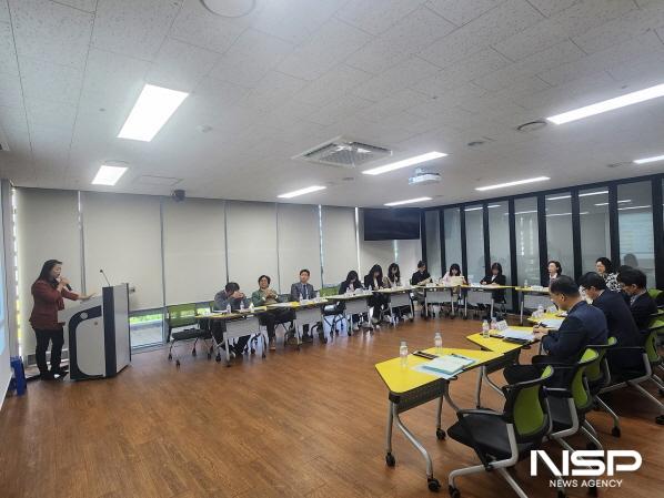 NSP통신-순천시는 지난 24일 순천평생학습관에서 순천교육지원청, 관내 3개 대학 및 고등학교, 시 관계자 등 20여 명이 참석한 가운데 용역 추진 방향 보고 및 의견 수렴을 위한 착수보고회를 개최했다. (사진 = 순천시)