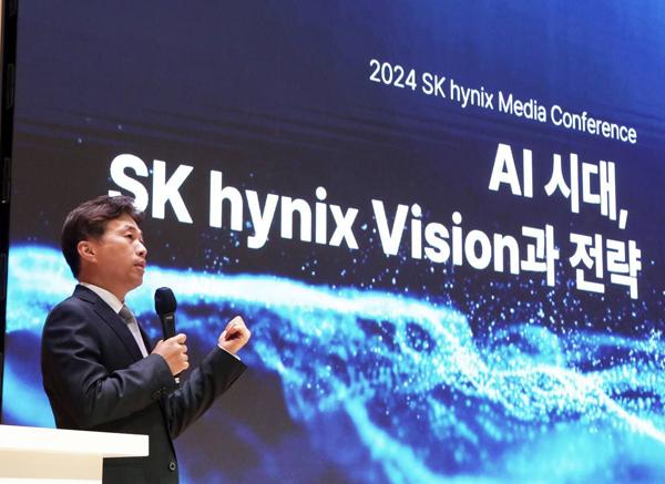 [NSP PHOTO]SK하이닉스 곽노정 CEO 내년 생산할 HBM도 대부분 솔드아웃…HBM3E 12단 제품, 3Q 양산