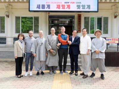 [NSP PHOTO]자비에 살몽 루브르박물관 수석부관장, 한국방문 일정 중 문경찻사발축제장 방문
