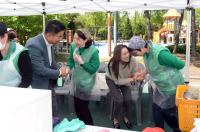 [NSP PHOTO]성길용 오산시의회 의장, 경로잔치 방문해 시민들과 인사 나눠