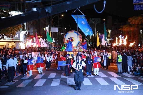 NSP통신-여수거북선축제 통제영길놀이의 한 장면 (사진 = 여수시)