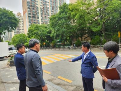 [NSP PHOTO]성길용 오산시의회 의장, 주차민원 다발 지역 현장 점검