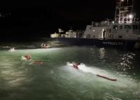 [NSP PHOTO]여수해경, 한밤중 바다에 빠진 20대 2명 구조