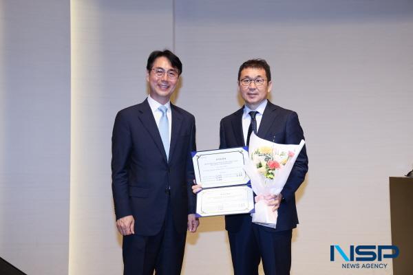 NSP통신-동국대 WISE캠퍼스 정보경영학과의 이영찬 교수 연구팀의 논문이 지난 1일 연세대학교 신촌캠퍼스 대우관에서 개최된 2024 경영정보 관련 춘계통합학술대회 에서 우수논문상을 수상했다. (사진 = 동국대WISE캠퍼스)