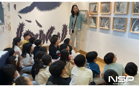 NSP통신-작가의 방 도슨트 (사진 = 광양시청)