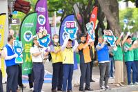 [NSP PHOTO]여수시, 섬박람회 성공 기원 교통안전 캠페인 펼쳐