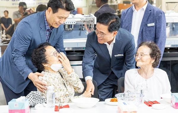 [NSP PHOTO]진교훈 강서구청장, 한국폴리텍 서울강서캠퍼스 삼계탕 나눔 행사 참석