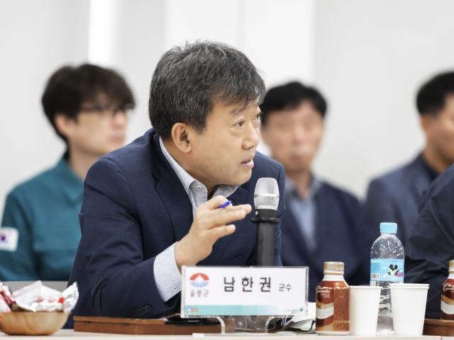 [NSP PHOTO]남한권 울릉군수, 울릉대전환, 반환점을 돌다 민선8기 2주년 기자간담회 개최