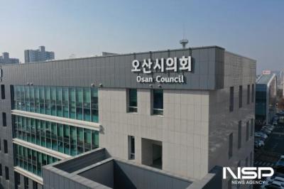 [NSP PHOTO]오산시의회, 민주당 의원 배신속 국힘 의장 선출