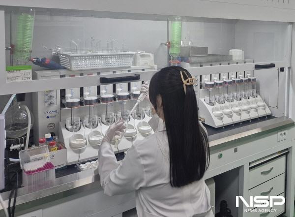 NSP통신-전남보건환경연구원 도내 골프장 농약 잔류량 검사 (사진 = 전남도)