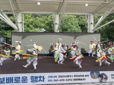 [NSP PHOTO]영암군, 피서객 성황 속 전국 풍류자랑 보배로운 행차 기획공연 마쳐