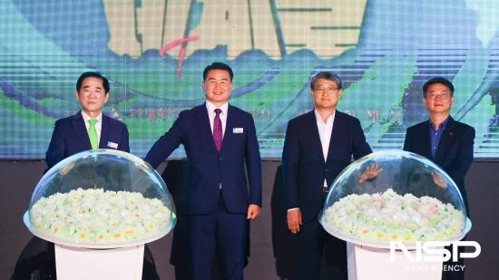 NSP통신-김순호 구례군수 거제 바다로 세계로 축제 개막식 참석 (사진 = 구례군청)