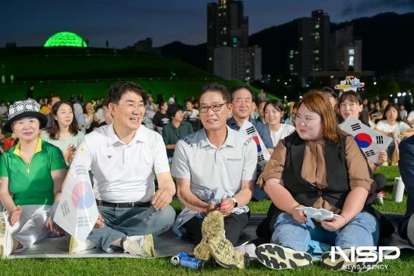 NSP통신-노관규 순천시장, 남수현 아버지 남관우, 어머니 고수진 (사진 = 순천시)