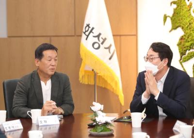 [NSP PHOTO]정명근 화성시장 사회단체장들 의견 합리적 결정하겠다