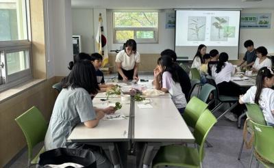 [NSP NEWS Image]화성시 우리꽃식물원 초등학생 식물체험 프로그램 성료