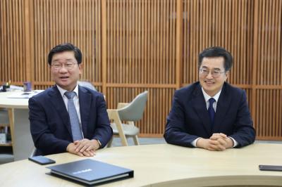 [NSP PHOTO]김동연 도정자문위원장에 전해철 전 국회의원 위촉 큰 역할 기대