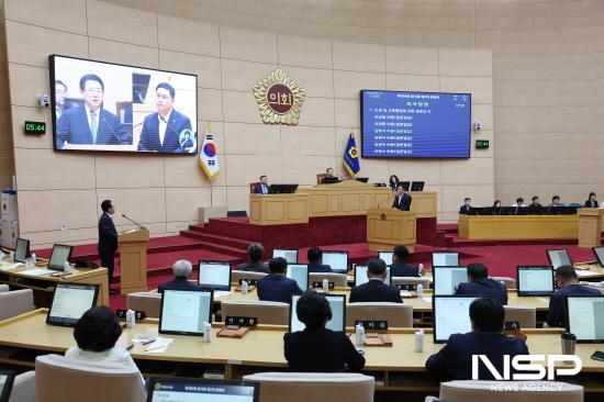 NSP통신-임형석 전남도의원 본회의에서 김영록 전남도지사에게 도정질문 (사진 = 전남도의회)