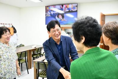 [NSP PHOTO]최훈식 장수군수, 추석맞이 사회복지시설 위문