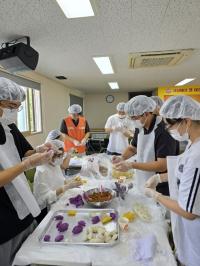 [NSP PHOTO]수원 봉사자들, 추석 연휴 첫날부터 봉사활동 활발