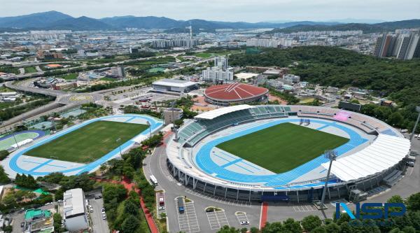 NSP통신-구미시민운동장이 지난 17일 세계육상연맹(WA)으로부터 Class-1 인증을 받으며, 국내 최고의 국제 대회 시설로 자리매김했다. (사진 = 구미시)