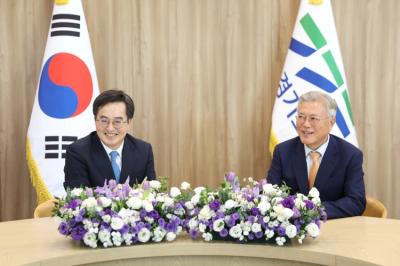 [NSP NEWS Image]문재인 전 대통령 특자도 추진 경기도가 선도하면 바람 일으키고 포용돼