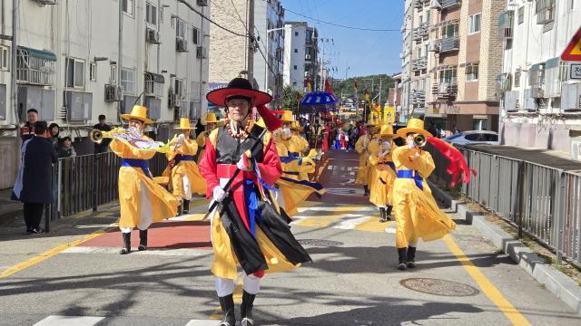 NSP통신-정조대왕 능행차 거리행렬 모습. (사진 = 안산시)