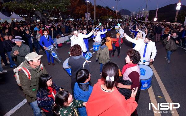 NSP통신-지난해 여수 동동북축제 거리 퍼레이드 (사진 = 여수시)