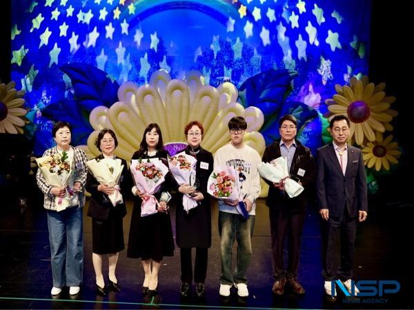 NSP통신-성주군지역아동센터연합회에서는 지난 8일 성주문화예술회관 대공연장에서 지역아동센터 이용 아동 및 학부모 등 200여 명이 참석한 가운데 2024년 성주군 지역아동센터 연합발표회를 개최했다. (사진 = 성주군)