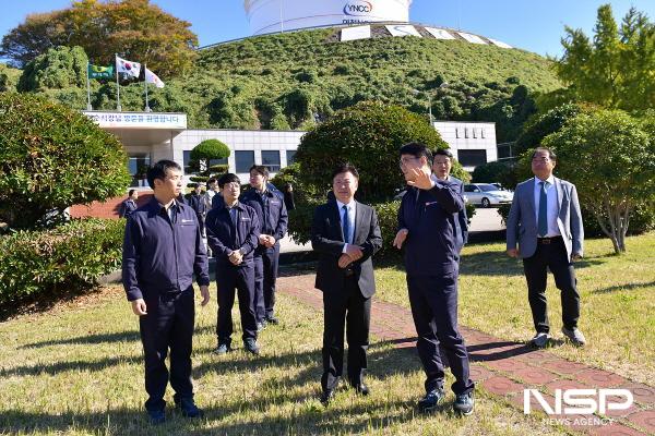 NSP통신-정기명 여수시장이 여수국가산단 내 E1 여수기지를 방문해 현장 관계자와 소통의 자리를 가졌다. (사진 = 여수시)