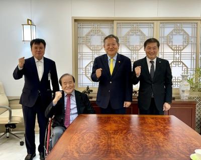 [NSP PHOTO]전춘성 진안군수 행안부장관 만나 현안사업 지원 요청