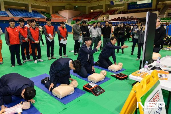 NSP통신-여수 진남체육관에서 제20회 여수시장기 재난대응 응급처치 경연대회 및 안전결의 대회가 열렸다. (사진 = 여수시)