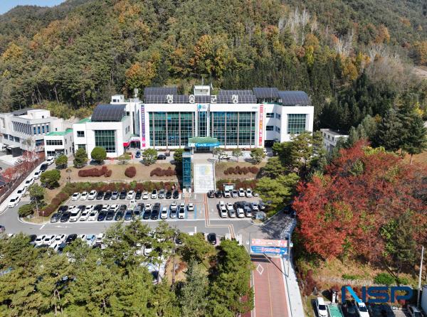 NSP통신-청송군은 2025년도 예산안을 2024년 본예산보다 241억 원(5.08%) 증가한 4986억 원으로 편성해 청송군의회에 제출했다. (사진 = 청송군)
