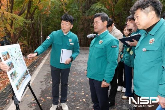 NSP통신-정인화 광양시장 백운산 자연휴양림 숙박시설 개선 공사 현장 방문 (사진 = 광양시청)