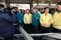 [NSP PHOTO]김정호 경기도의원, 안양 농수산물도매시장 폭설 피해현장 방문