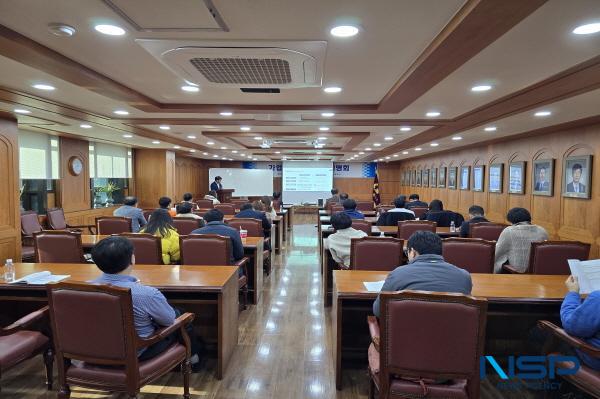 NSP통신-포항상공회의소는 5일 포항상공회의소 2층 회의실에서 지역 중소·중견기업 대표 및 차기 경영인 등이 참석한 가운데 가업승계 지원제도 설명회를 개최했다. (사진 = 포항상공회의소)