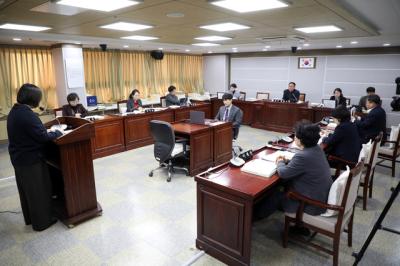 [NSP PHOTO]수원시의회 환경안전위 전기차 화재예방 조례안 등 안건심사