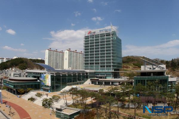 NSP통신-포항시는 지난 10일 정부예산안이 의결됨에 따라 지역경제와 민생안정을 이끌 2025년도 국가투자예산 1조 5183억 원을 확보했다. (사진 = 포항시)