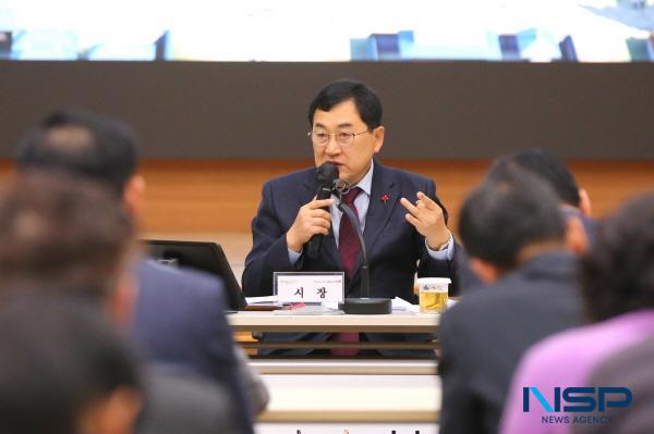 NSP통신-경주시는 계속되는 내수경기 침체와 불안정한 정치 상황으로 얼어붙은 지역경제를 회복시키고 시민 생활 안정에 총력을 기울이기 위해 긴급 민생 안정 종합대책을 전면 가동했다고 19일 밝혔다. (사진 = 경주시)