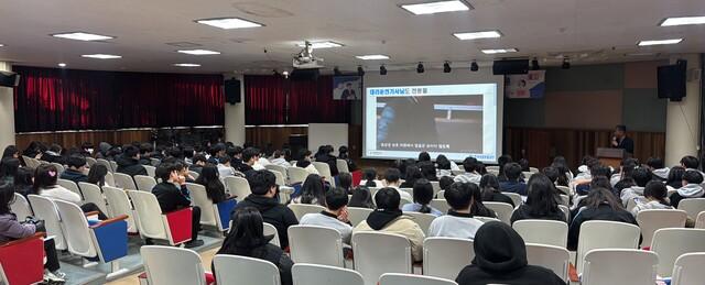 NSP통신-찾아가는 PM 및 전기자전거 안전 교육 모습. (사진 = 화성시)