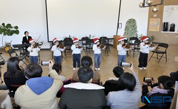 NSP통신-한국수력원자력 한울원자력본부는 지난 21일 한울에너지팜에서 울진청소년오케스트라와 함께하는 크리스마스 콘서트를 개최했다. (사진 = 한울원자력본부)