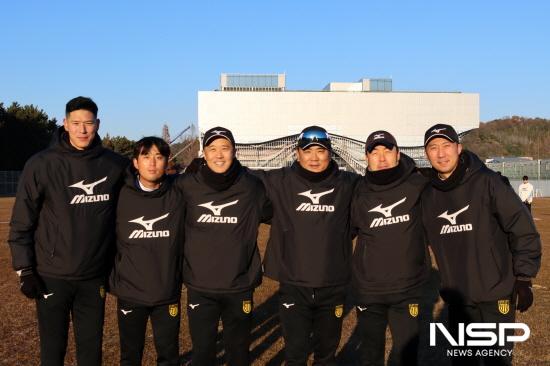 NSP통신-전남드래곤즈 코칭스태프 (사진 = 전남드래곤즈)