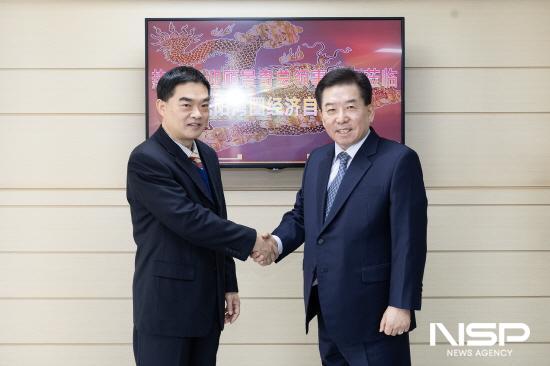 NSP통신-구충곤 광양경자청장과 구징치 駐광주중국총영사 (사진 = 광양만권경제자유구역청)