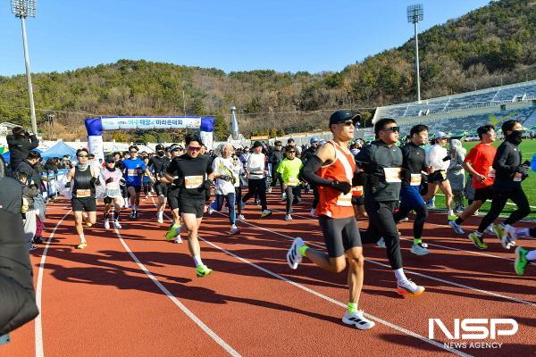 NSP통신-제19회 여수해양마라톤대회에 6200여 명의 선수들이 참가해 대 성황을 이루었다. (사진 = 여수시)