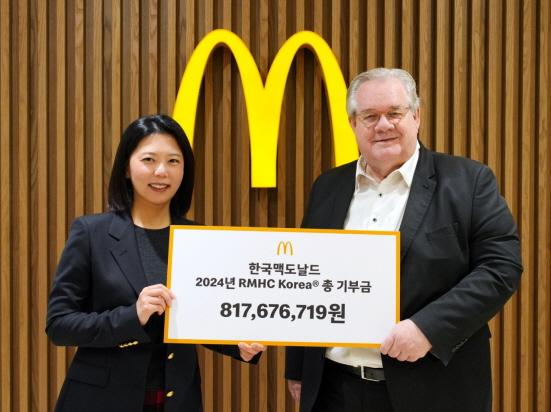 NSP통신-왼쪽부터 한국맥도날드 김기원 대표이사, RMHC Korea 제프리 존스 회장 (사진 = 한국맥도날드 제공)