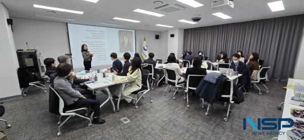 NSP통신-경상북도교육청은 17일 본청 행복지원동에서 2025년 공간재구조화사업 현장지원단 교원 30명이 참석한 가운데 2차 워크숍을 개최했다. (사진 = 경상북도교육청)